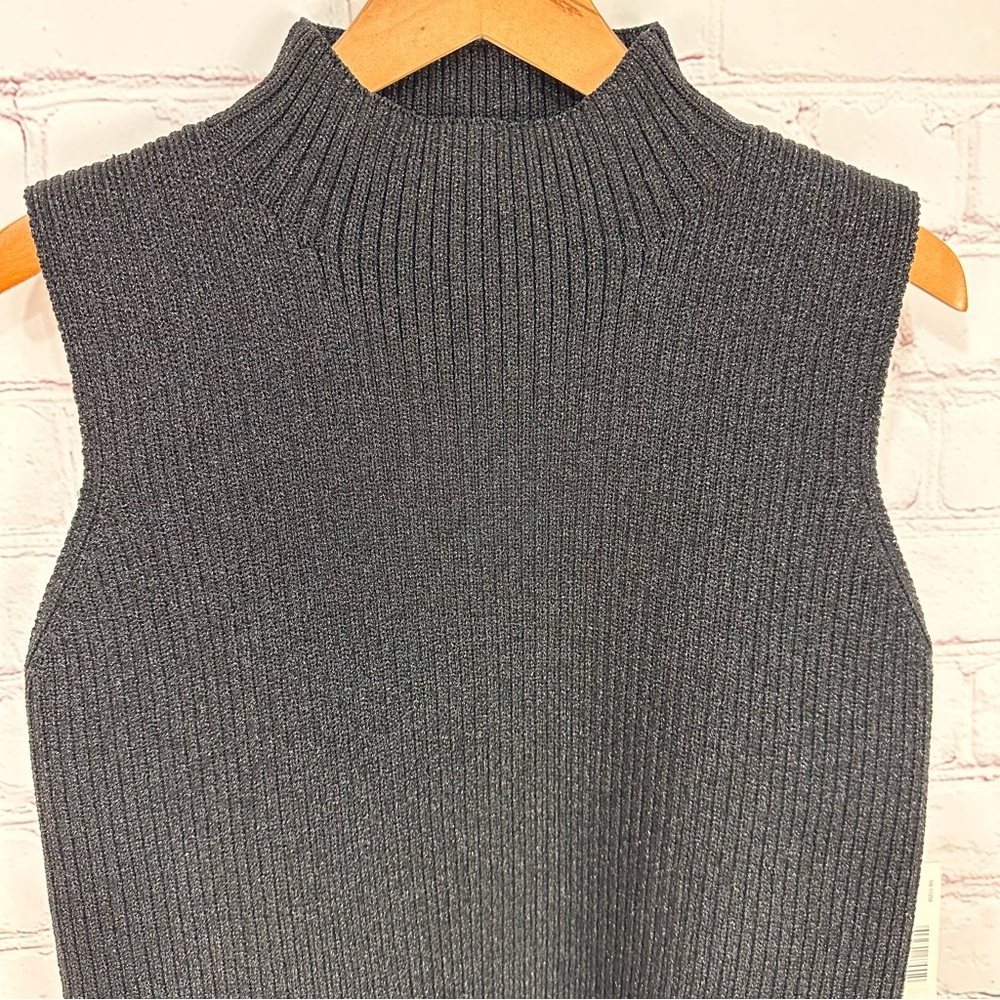 𝅺Linda Alllard Ellen Tracy NWT black sleeveless mock turtleneck  size X